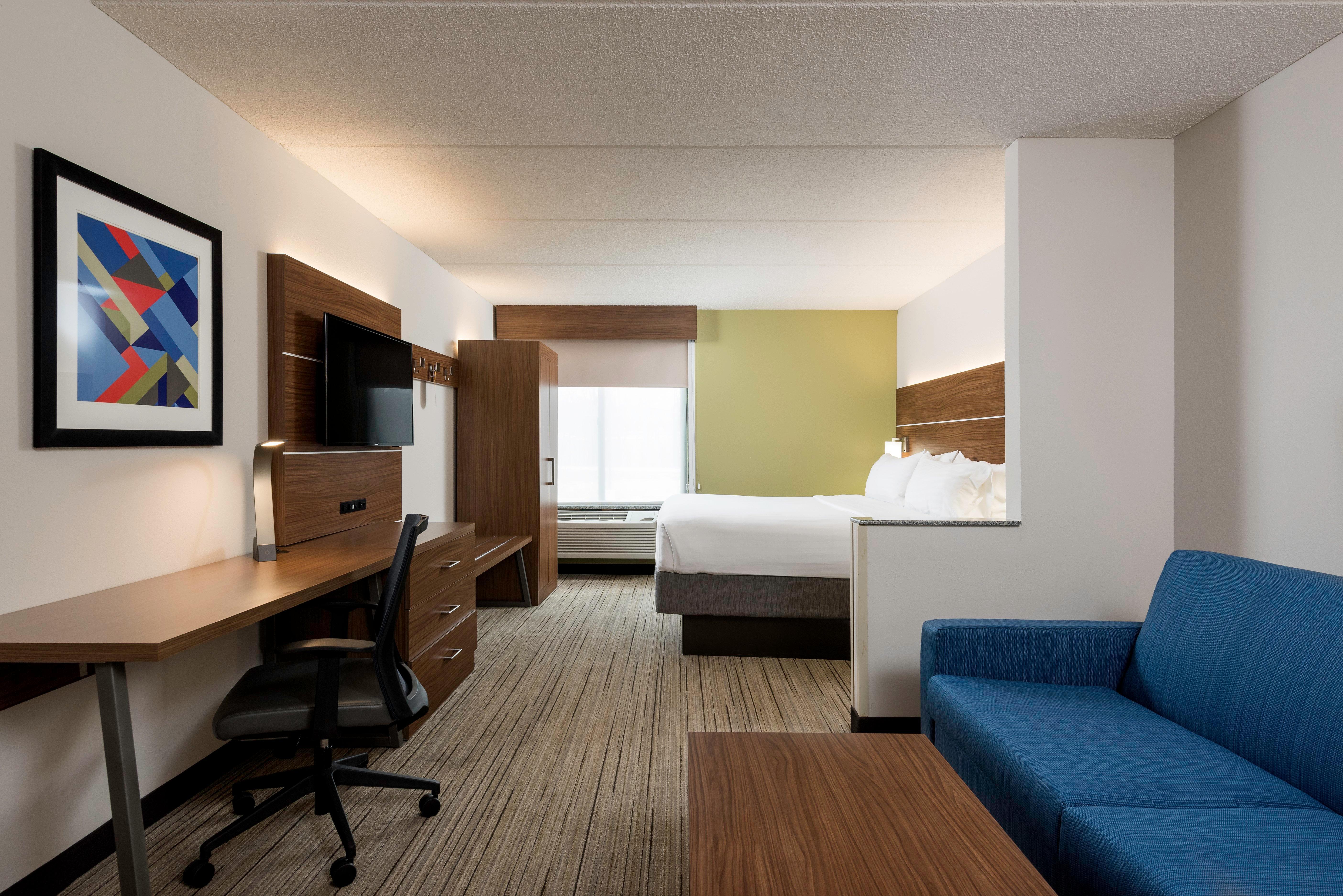Holiday Inn Express & Suites Charlotte Arpt-Belmont By Ihg Exterior photo